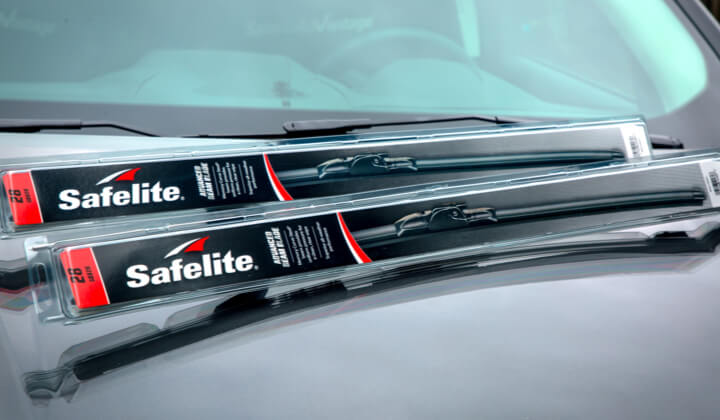 Auto Glass Cleaner | Windshield & Window Cleaner | Safelite